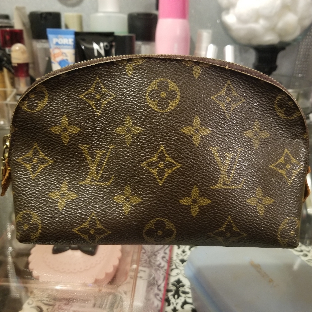 Authentic  louis Vuitton Makeup Bag